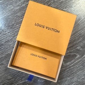 LOUIS VUITTON Large Gift Card Box
